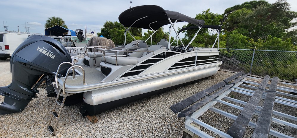 2022 Bennington S 16 Fishing - Waterfront Marine